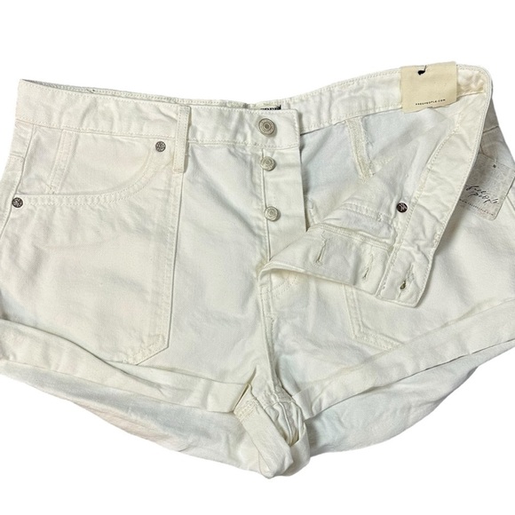 Free People Beginner’s Luck Slouch Shorts in Optic White Size 31 NWT NEW - Picture 10 of 16